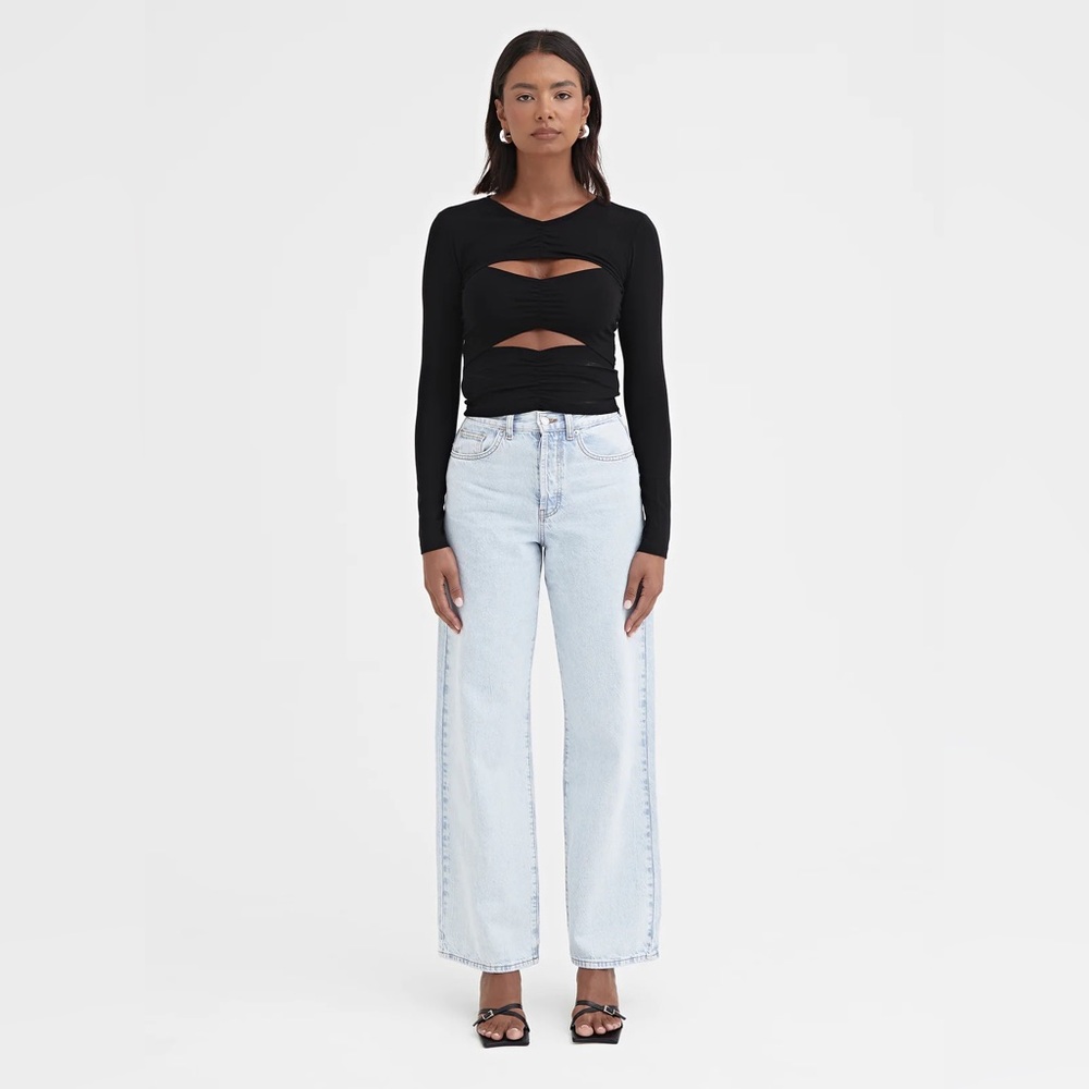 4th and Reckless Black Ruched Cut Out Top - Black - Picture 4 of 6